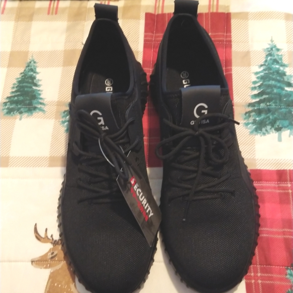 Steel toed shoes